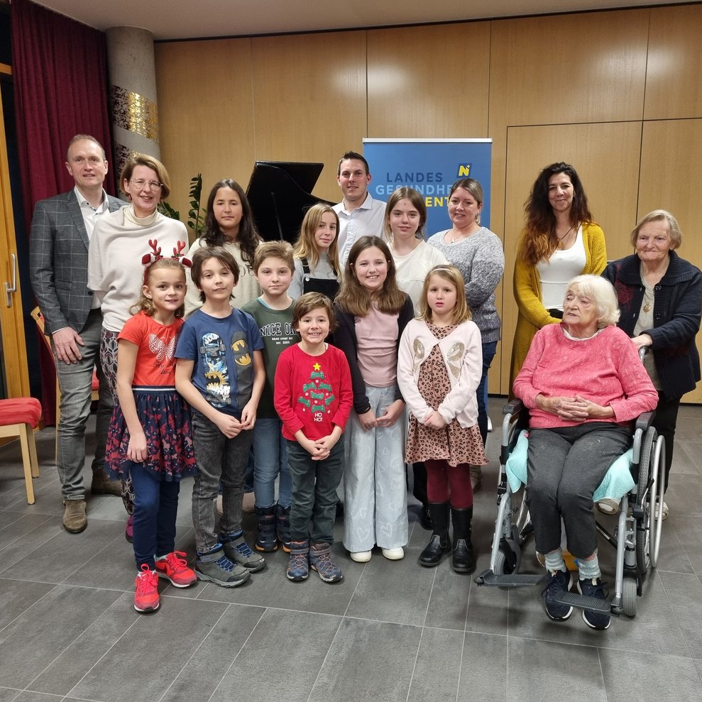 Musikschüler spielten am Flügel im PBZ Retz