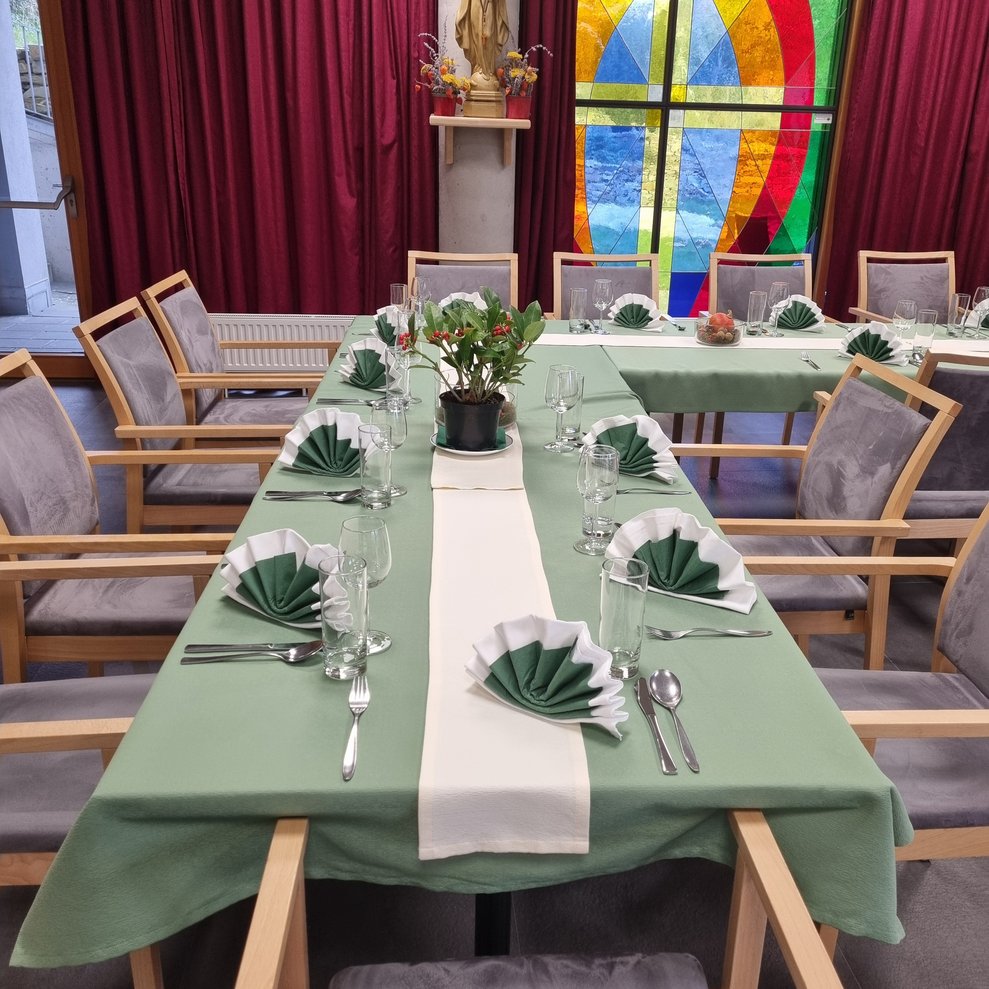 Gedeckter Tisch